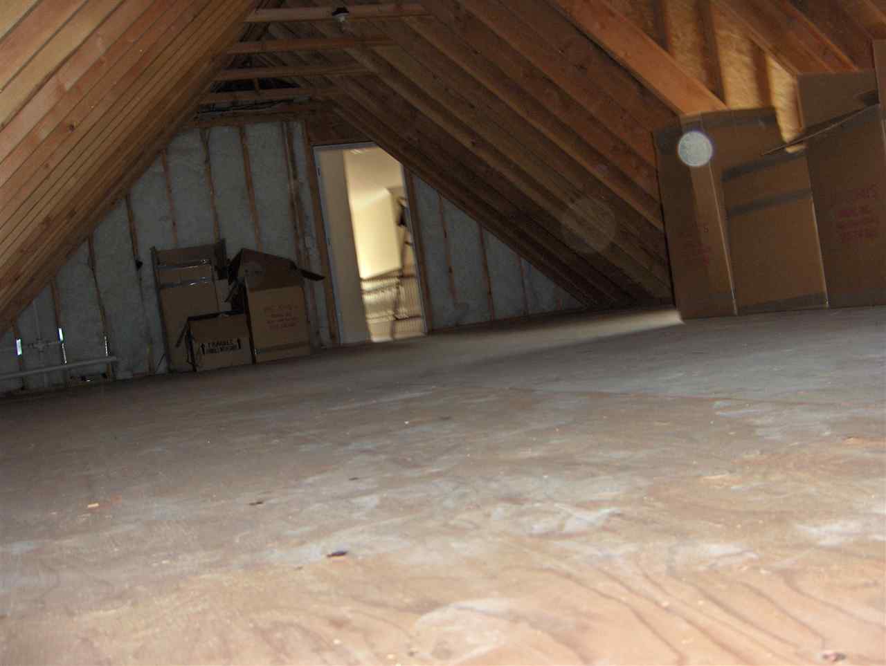 resized-2349823-Bonus Room r.JPG